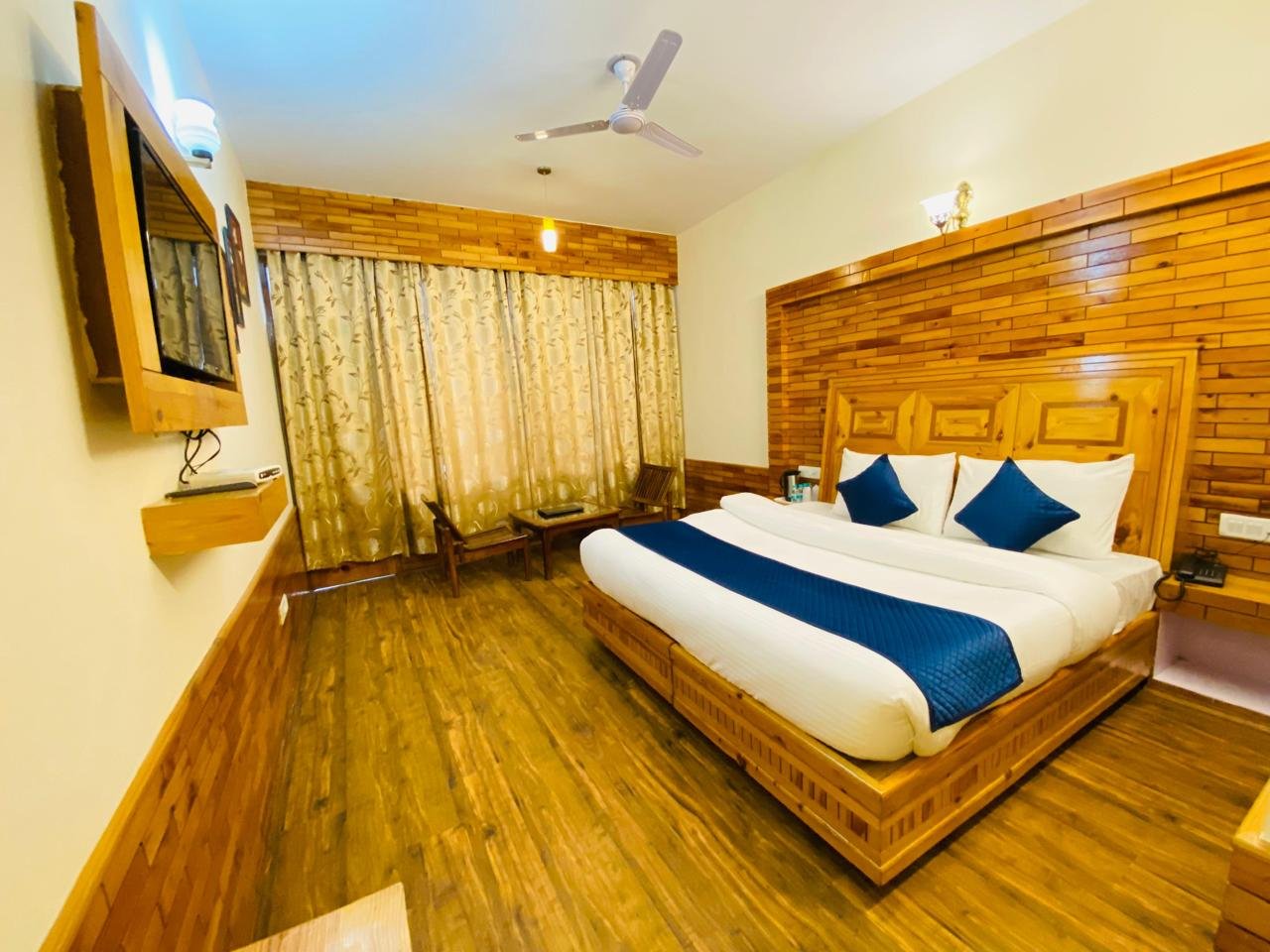 room8
